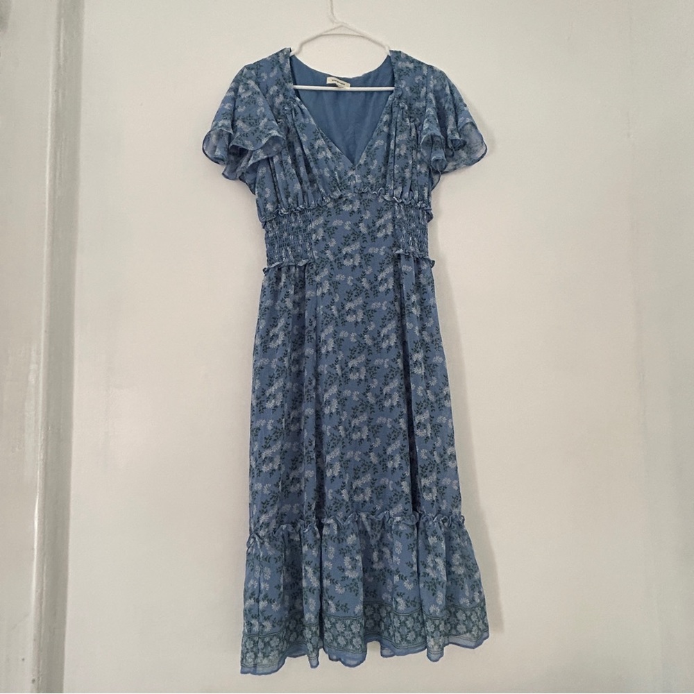 Max studio blue dress short sleeve midi ruffle